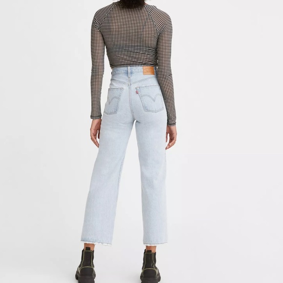 Levi's Denim - Levis Women’s Trendy Ribcage Straight Ankle  Light Wash Tango Jeans